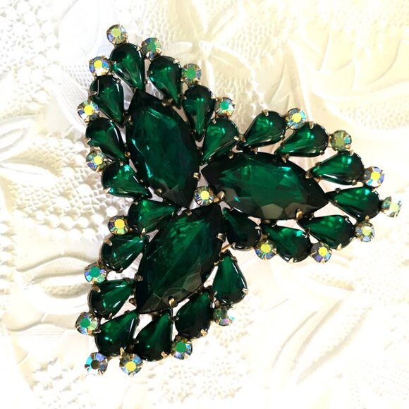 Gorgeous High End GARNE JEWELRY Vintage Dark Green Brooch! - Picture 1 of 3